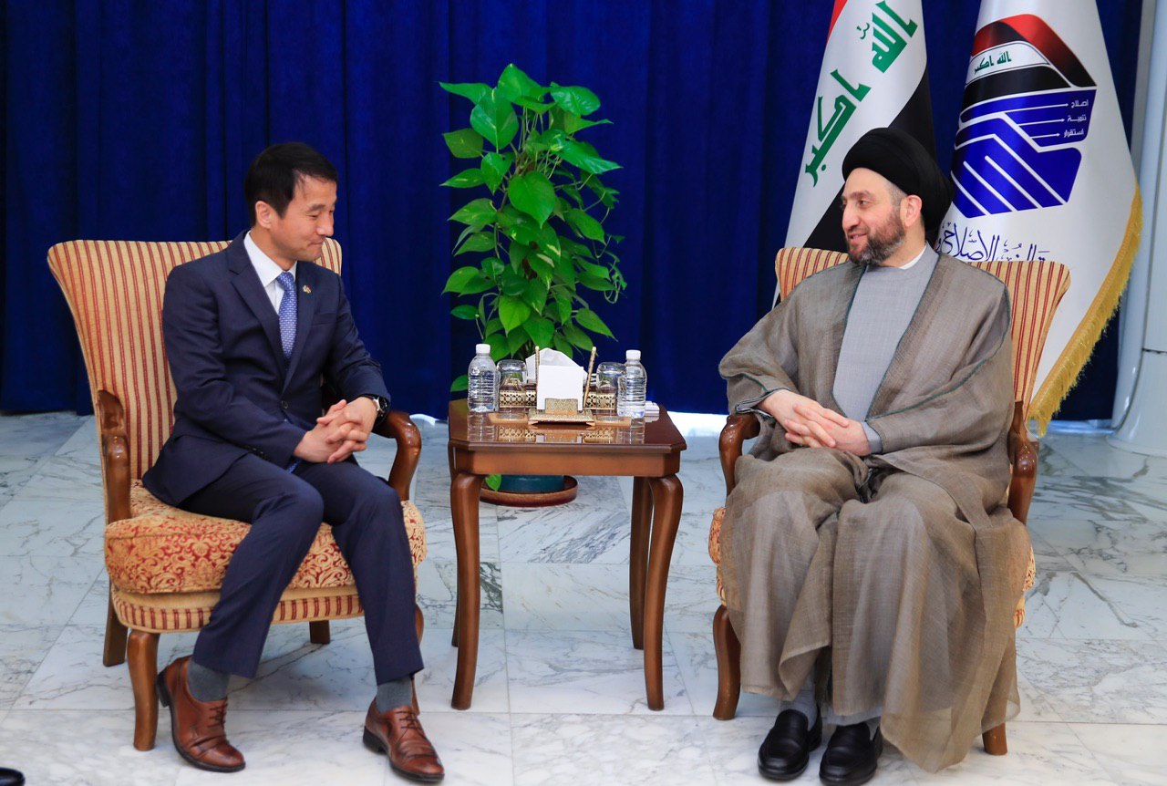  Abdul-Mahdi: Iraq seeks to benefit from the Korean experience in the development of health and agriculture sectors 111542019_9b1cfbcd-f596-49ec-87ac-174f5e13e5c4