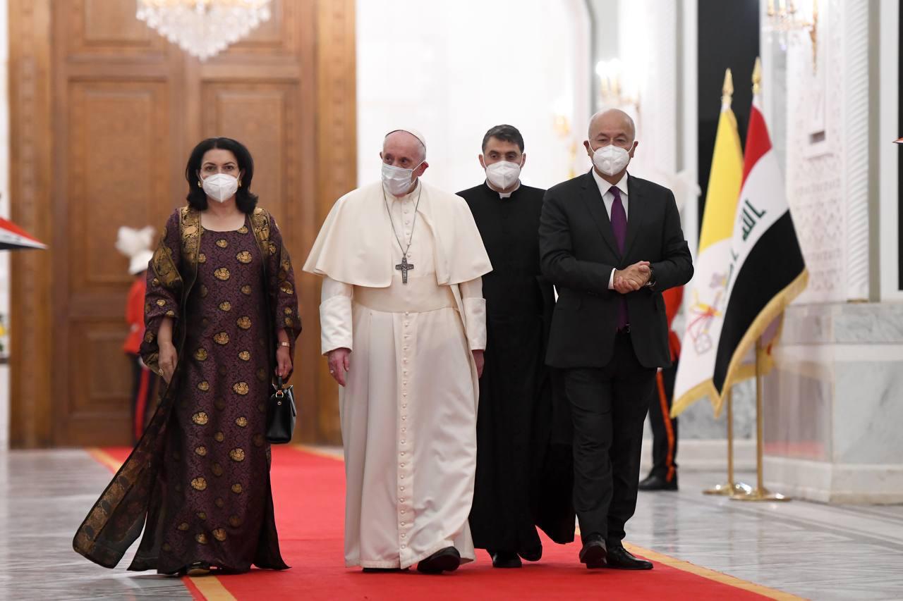 The Iraqis came together hand in hand ... a historic mission accomplished by Pope Francis in his visit to Iraq 15532021_48147546-361c-4571-8e11-ef68f32672a9