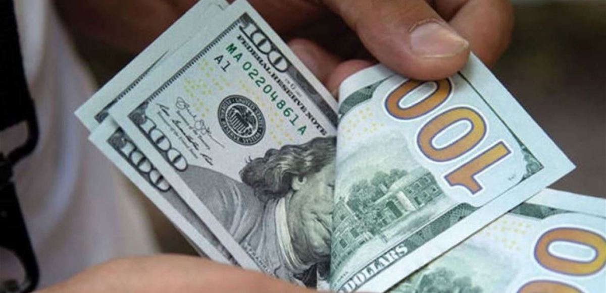 The high exchange of the dollar in the Iraqi market